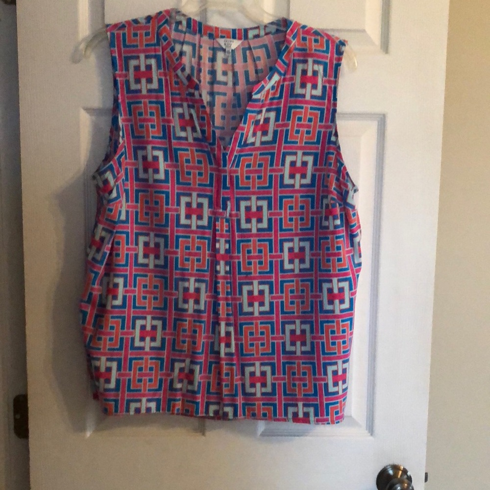 Crown and ivy women’s top, size 3X. Gently worn. Excellent condition.
